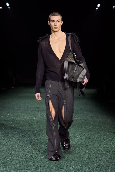 Look 5